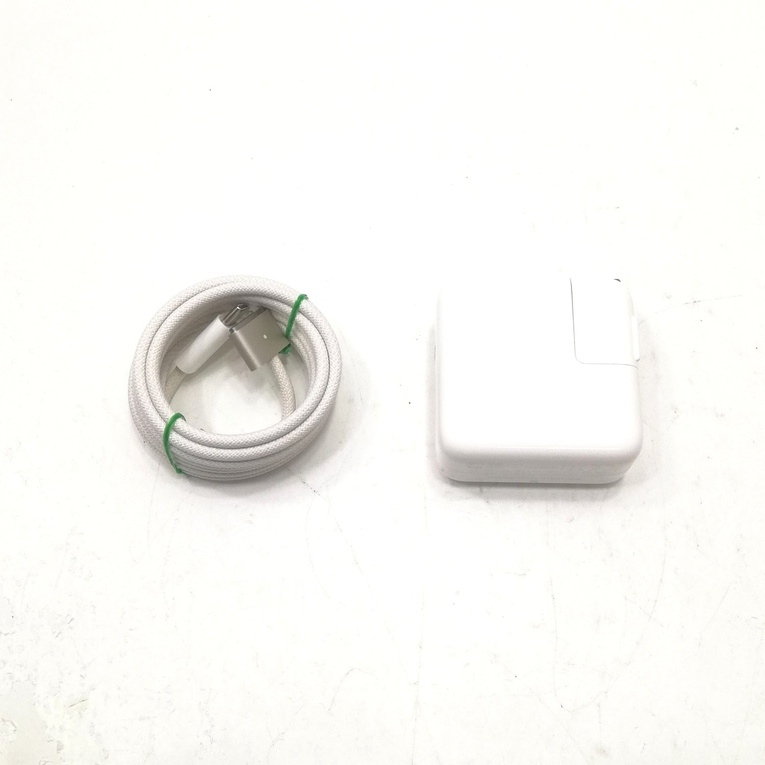MacBook 中古 販売】MacBook Air M2 / 13インチ / 2022 / 8GB / 512GB