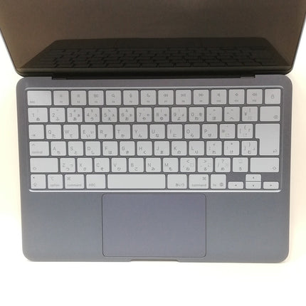 MacBook Neo / 13インチ / 2026 / 8GB / 256GB / インディゴ / ランク:A / MHFF4J/A / 【中古品管理番号:40934】