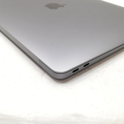 MacBook Air M1 / 13インチ / Mid2020 / 8GB / 256GB / スペースグレイ / ランク:C / MGN63J/A / 【中古品管理番号:40964】