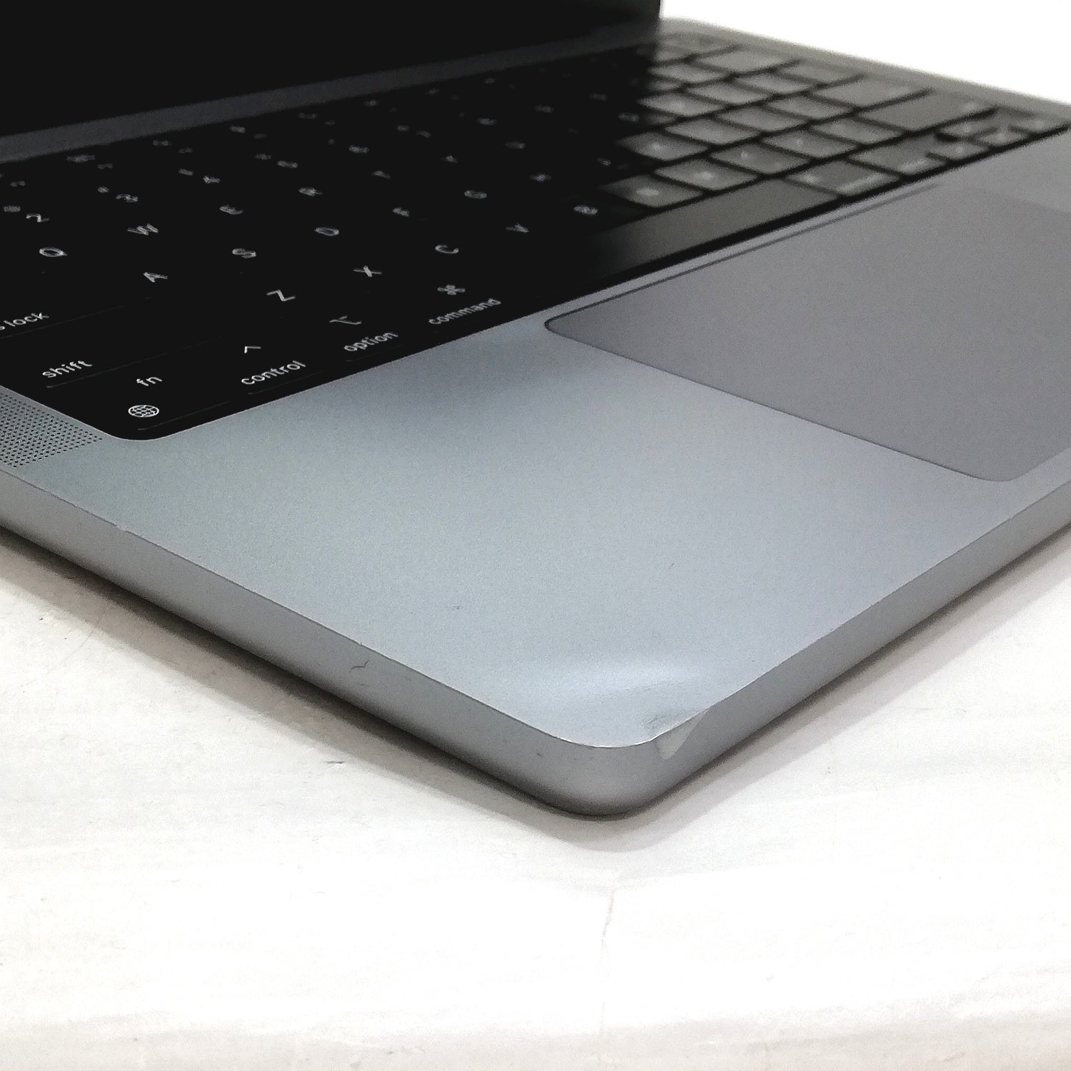 MacBook 中古 販売】MacBook Pro M1 Pro / 14インチ / 2021 / 32GB