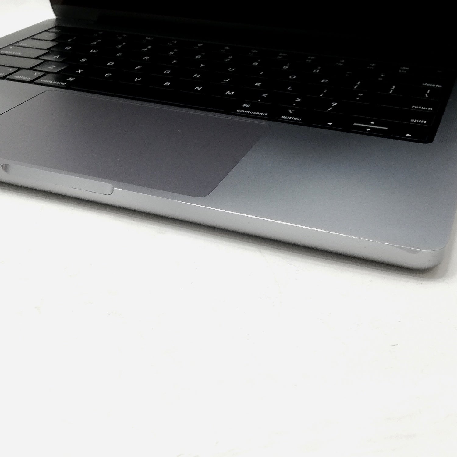 MacBook 中古 販売】MacBook Pro M1 Pro / 14インチ / 2021 / 32GB