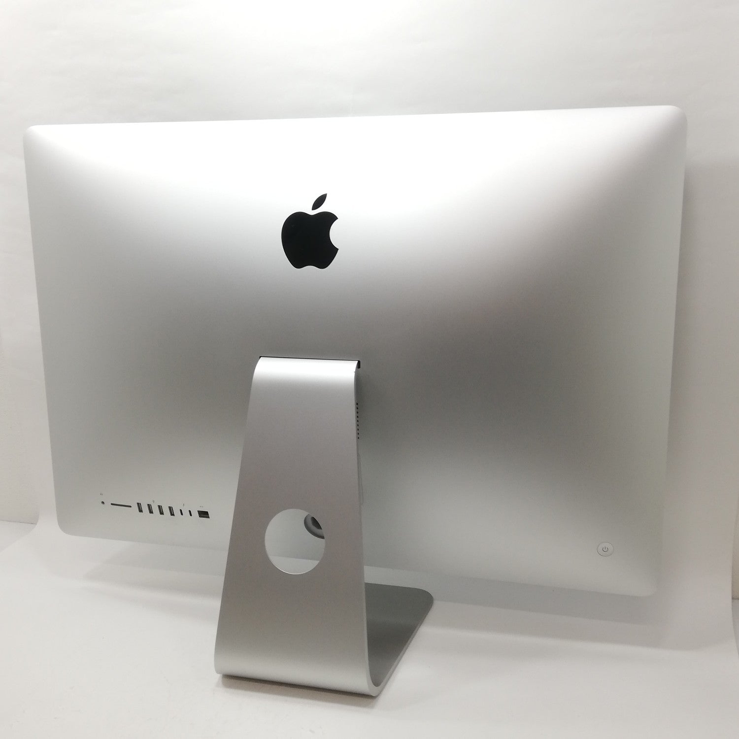 iMac 中古 販売】iMac Retina 5K / 27インチ / 2019 / 40GB / 2TB