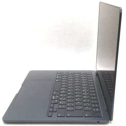 MacBook Air M2 / 13インチ / 2022 / 8GB / 256GB / ミッドナイト / ランク:B / MLY33J/A / A2681 【中古品管理番号:41000】