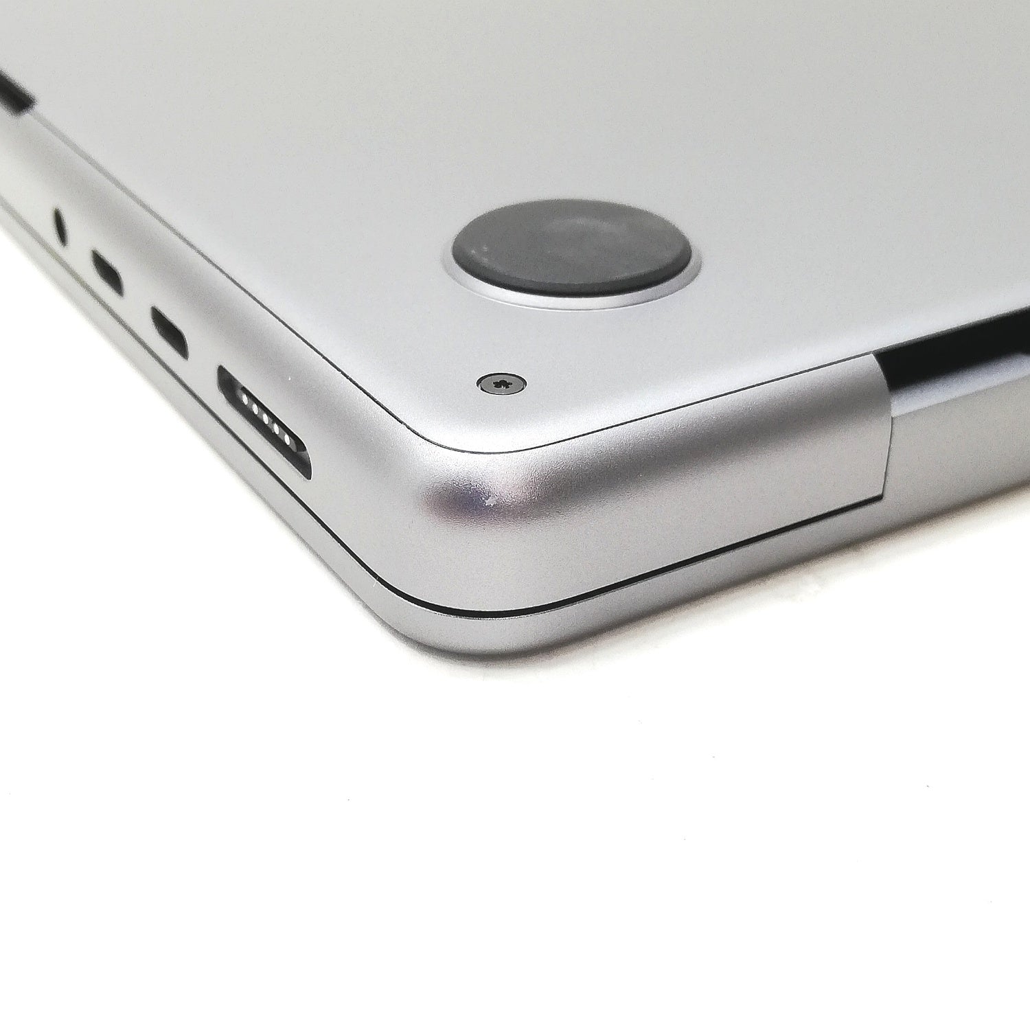 MacBook 中古 販売】MacBook Pro M2Pro / 14インチ / 2023 / 16GB