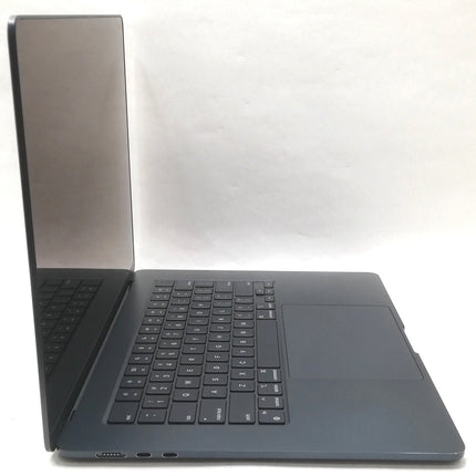 MacBook Air M2 / 15インチ / 2023 / 24GB / 512GB / ミッドナイト / ランク:C / MQKX3J/A / 【中古品管理番号:41006】