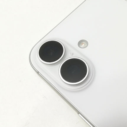 iPhone 16 / 2024 / 128GB / ホワイト / SoftBank版SIMフリー / ランク:C / MYDR3J/A / A3286 【中古品管理番号:41013】