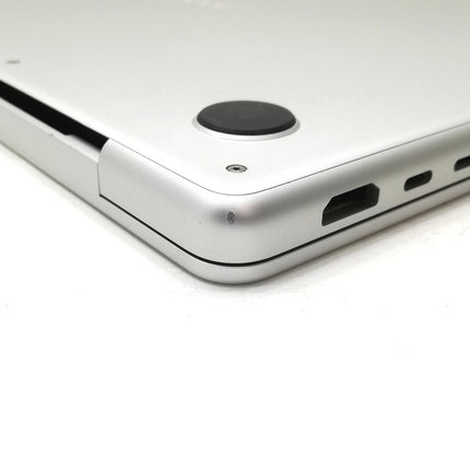 MacBook Pro M1 Max / 14インチ / 2021 / 64GB / 2TB / シルバー / ランク:C / MKGT3J/A（MAX) / 【中古品管理番号:41022】