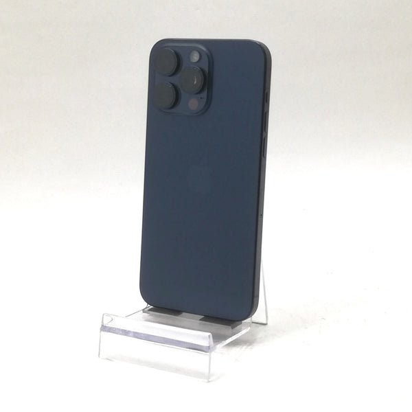 【ピックアップセール！】iPhone 15 Pro Max / 2023 / 256GB / ブルーチタニウム / docomo版SIMフリー / ランク:C / MU6T3J/A / A3105 【中古品管理番号:41024】