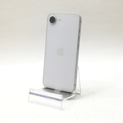 iPhone 16e / 2025 / 128GB / ホワイト / au版SIMフリー / ランク:C / MD1R4J/A / A3409 【中古品管理番号:41026】
