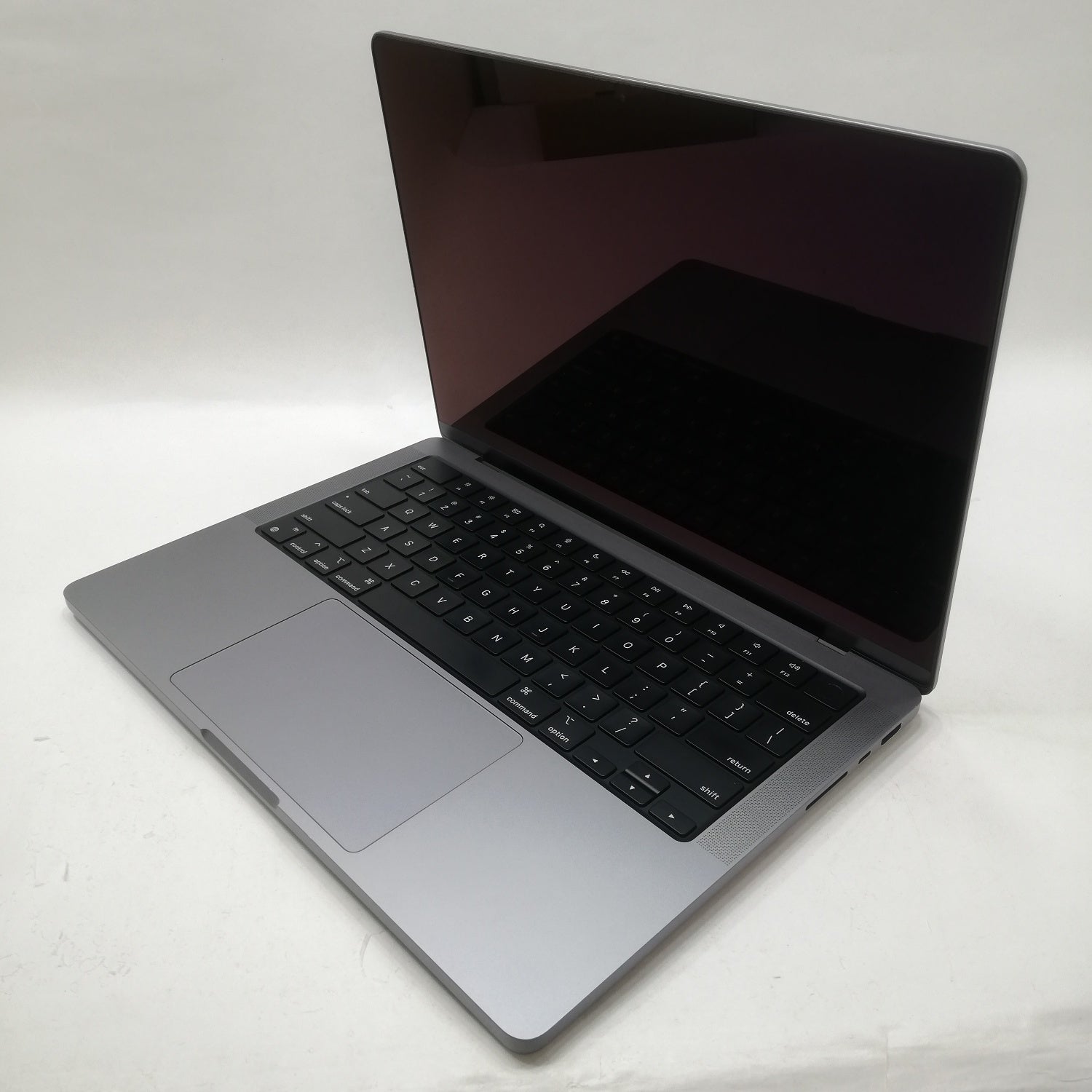 MacBook 中古 販売】MacBook Pro M1 Pro / 14インチ / 2021 / 32GB