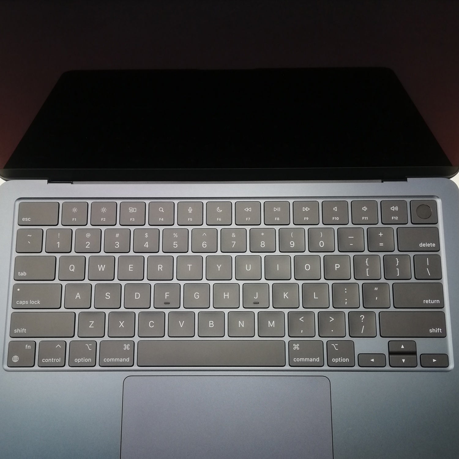 【美品・動作良好】MacBook Air M2 2022 ミッドナイト Amazon.com: Apple 2022 MacBook Air with Apple M2 Chip, 13-inch