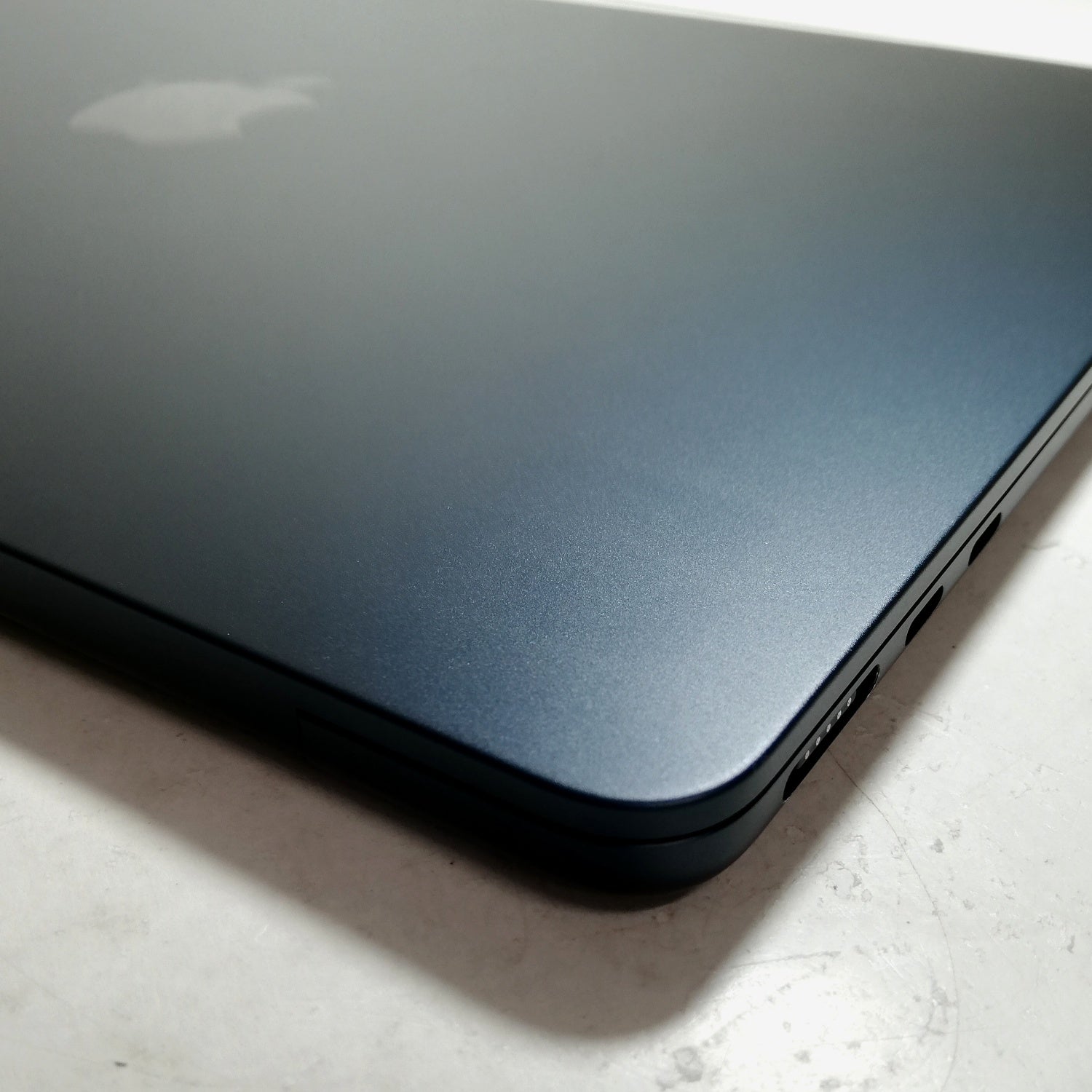 MacBook Air 13インチM2 16GB/1TBミッドナイト【中古】 MacBook 中古 販売】MacBook Air M2 / 13インチ / 2022 / 8GB / 256GB
