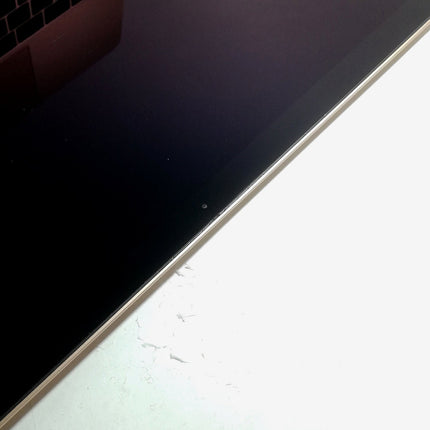 【週末限定特価】MacBook Air Retina Display / 13インチ / 2019 / 8GB / 256GB / ゴールド / ランク:C / MVFN2J/A / 【中古品管理番号:41081】