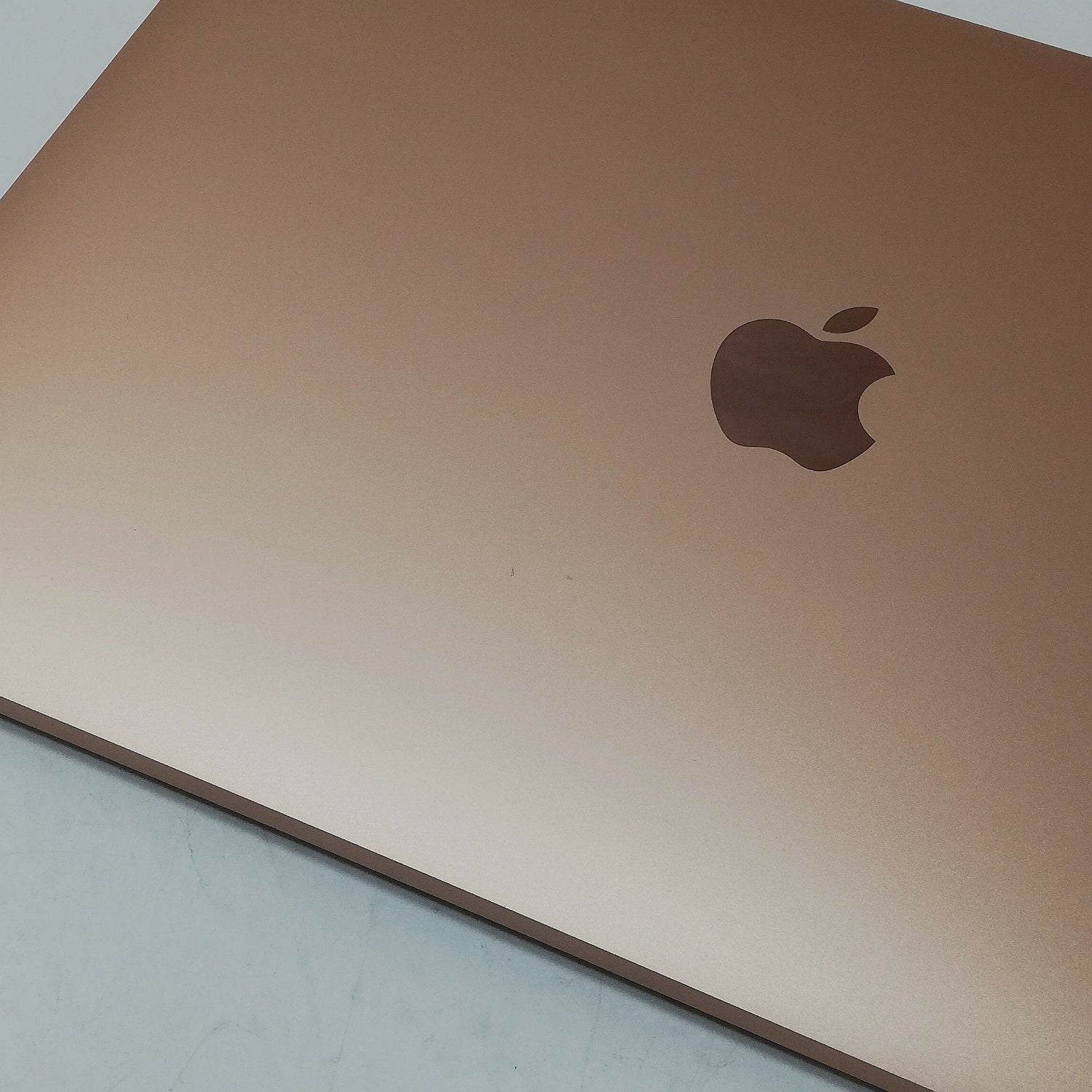 MacBook Air 13 2019 ゴールド 8gb 256gb 充放電少 【公式通販】