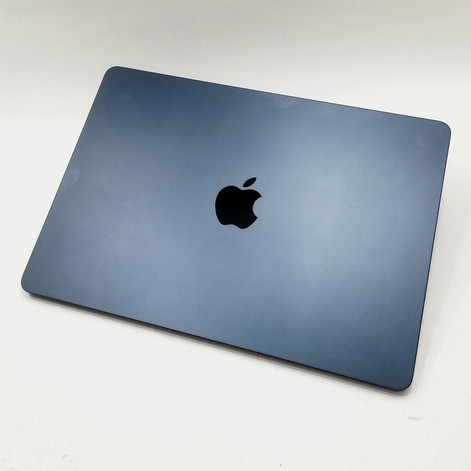 MacBook 中古 販売】MacBook Air M2 / 13インチ / 2022 / 8GB / 256GB