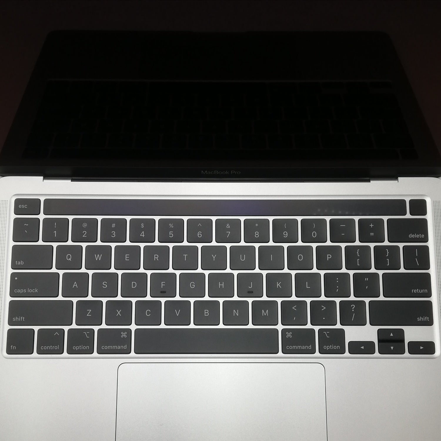 MacBook 中古 販売】MacBook Pro Touch Bar / 13インチ / 2020 / 16GB