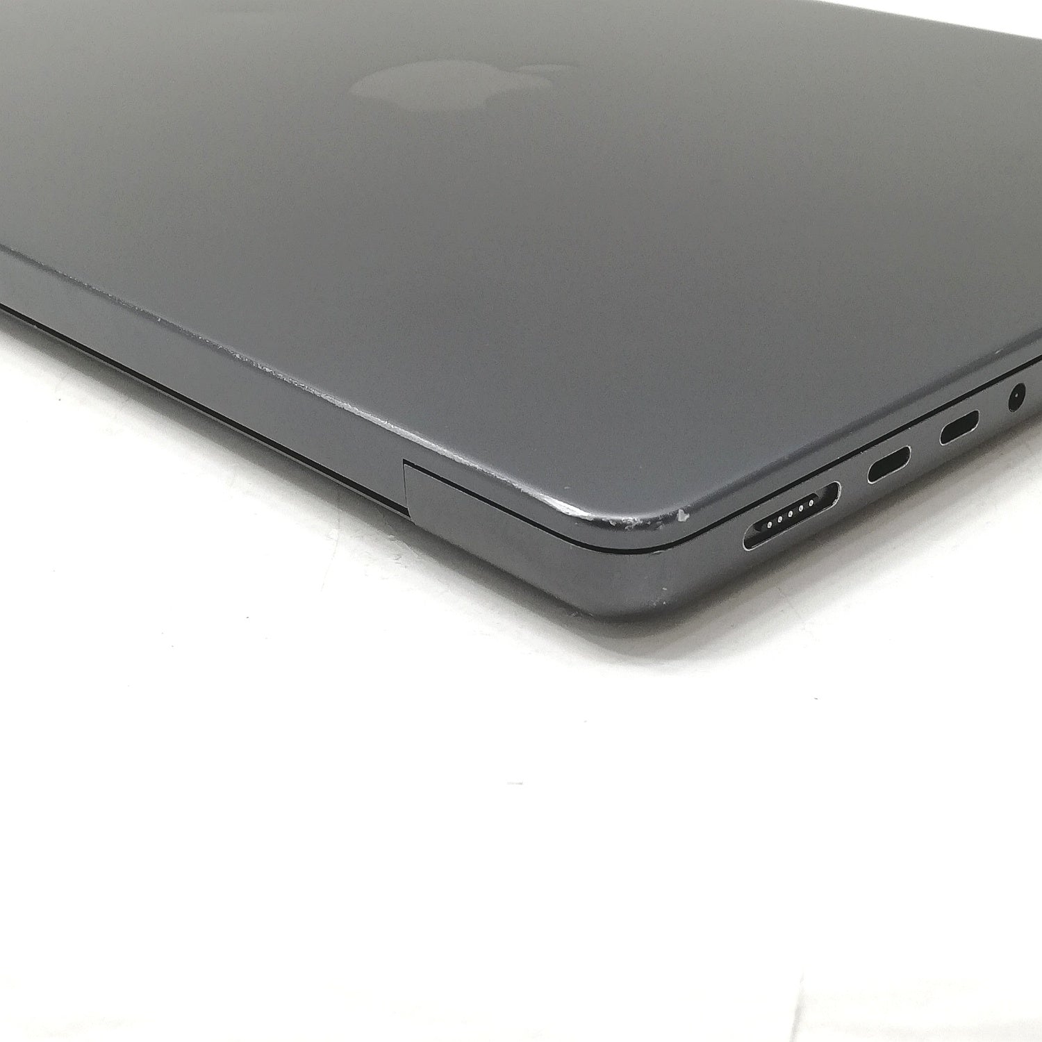 MacBook 中古 販売】MacBook Pro M3Pro / 14インチ / 2023 / 18GB