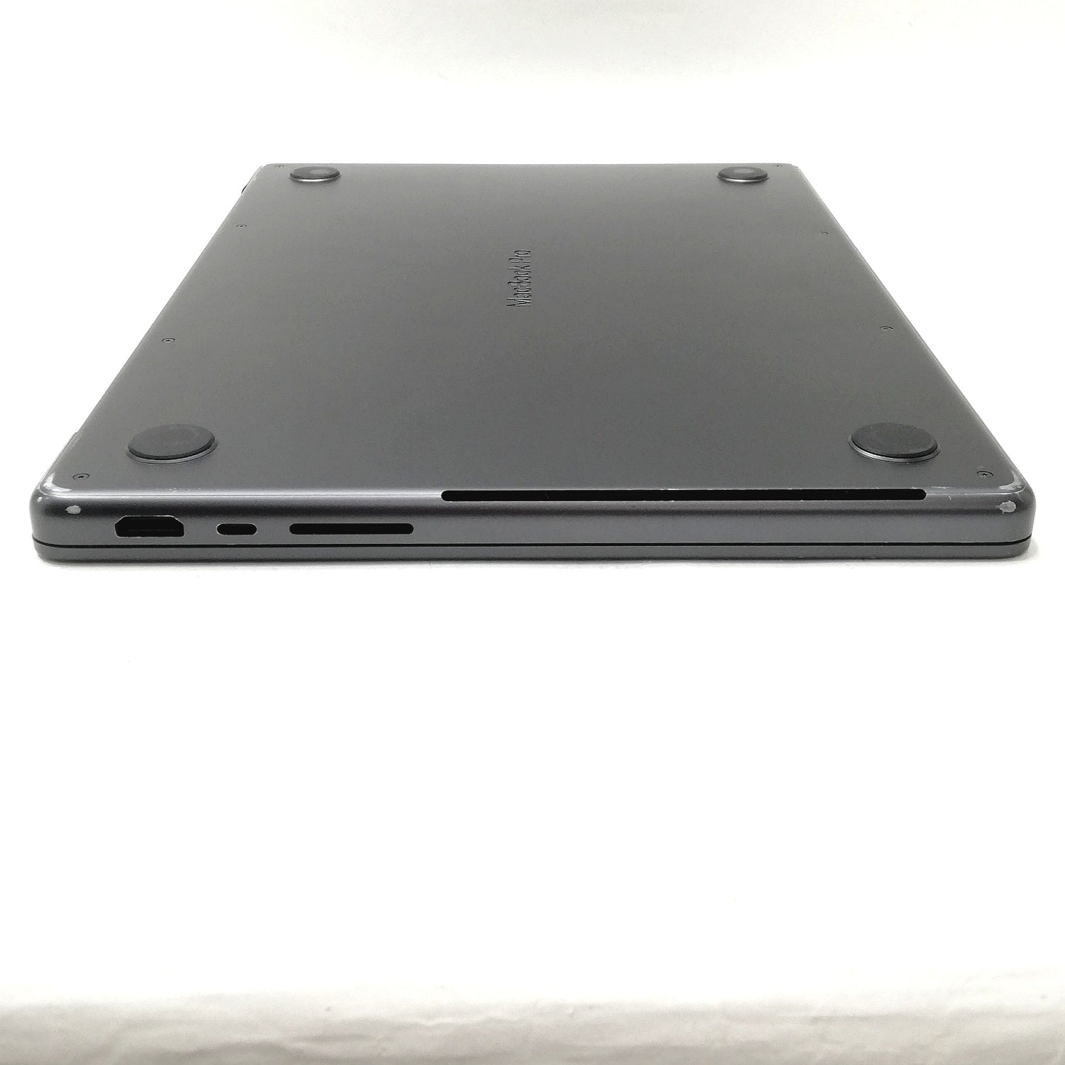 MacBook 中古 販売】MacBook Pro M3Pro / 14インチ / 2023 / 18GB