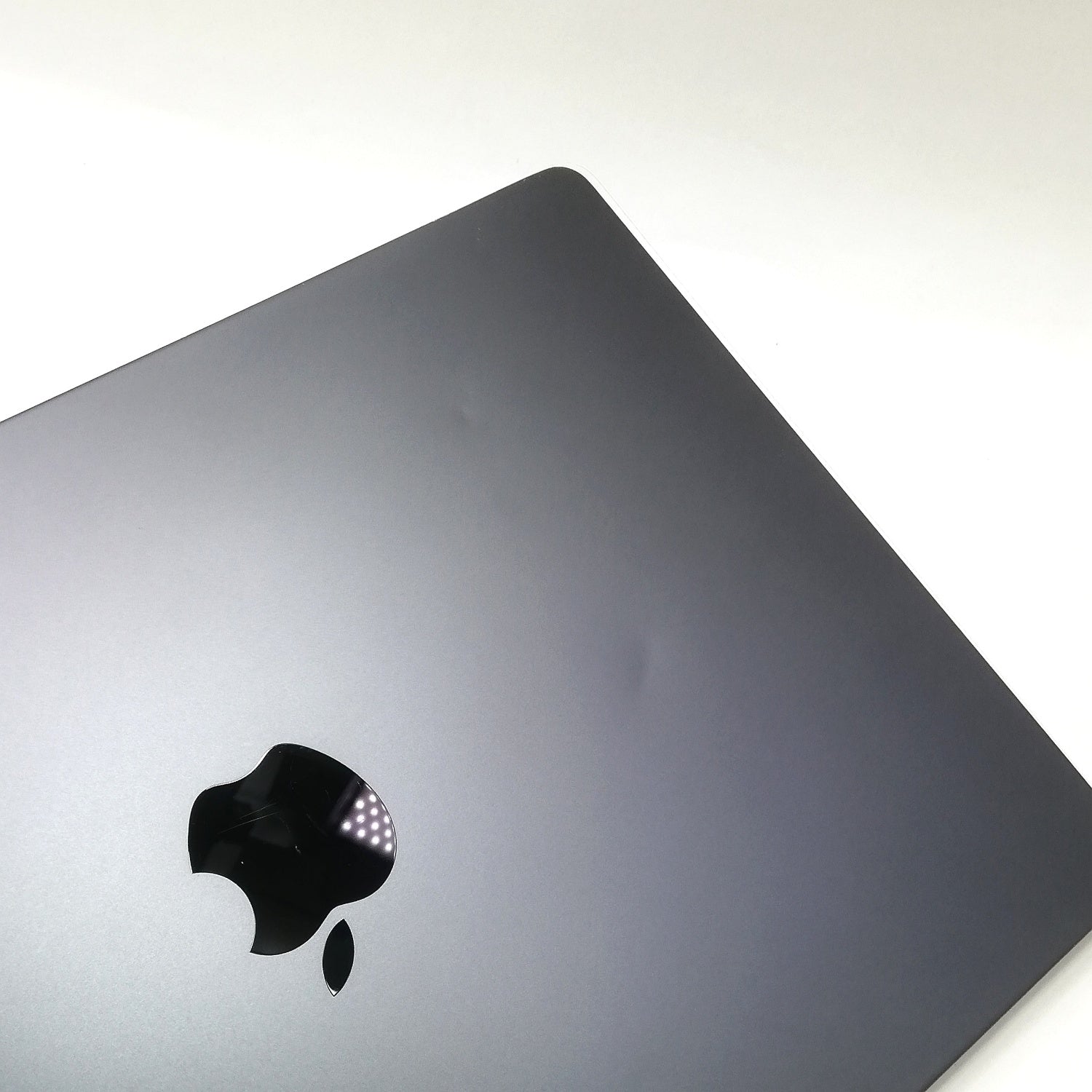 MacBook 中古 販売】MacBook Pro M3Pro / 14インチ / 2023 / 18GB