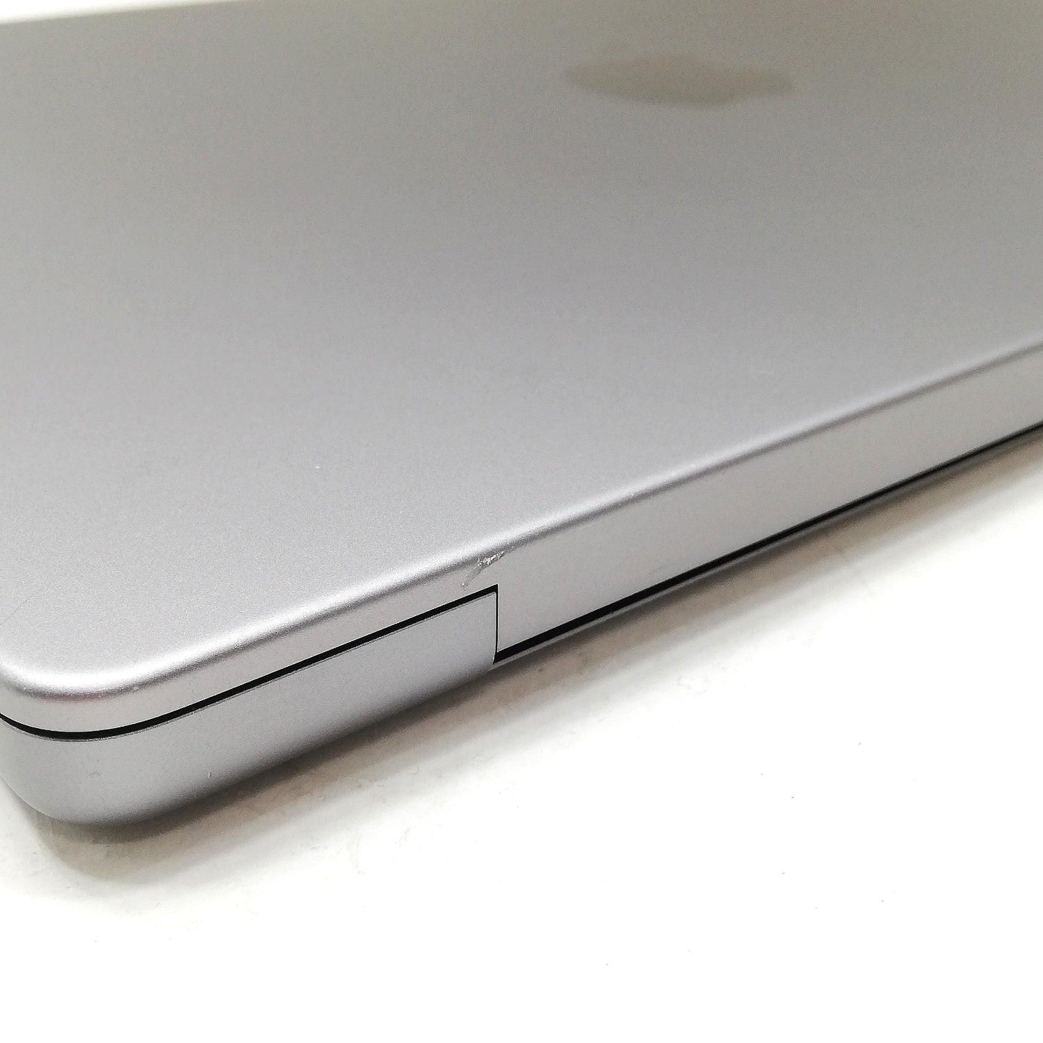 MacBook 中古 販売】MacBook Pro M1 Pro / 14インチ / 2021 / 16GB