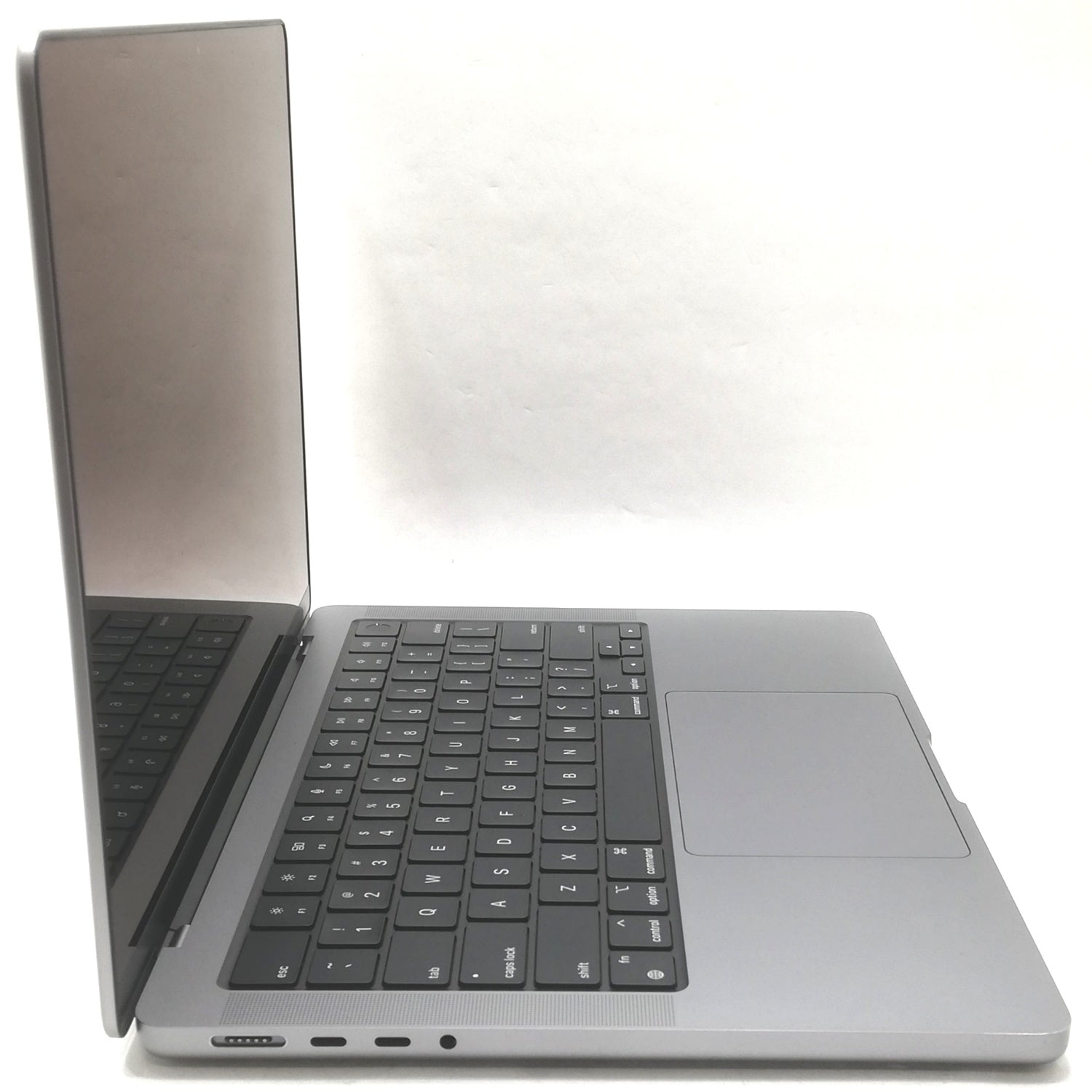 MacBook 中古 販売】MacBook Pro M1 Pro / 14インチ / 2021 / 16GB