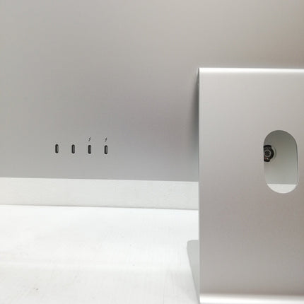 iMac M1 / 24インチ / Mid 2021 / 8GB / 256GB / シルバー / ランク:C / MGPC3J/A / 【中古品管理番号:41123】