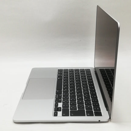 MacBook Air M2 / 13インチ / 2022 / 8GB / 256GB / シルバー / ランク:B / MLXY3J/A / 【中古品管理番号:41140】