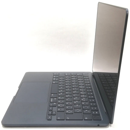 MacBook Air M2 / 13インチ / 2022 / 8GB / 256GB / ミッドナイト / ランク:A / MLY33J/A / A2681 【中古品管理番号:41148】