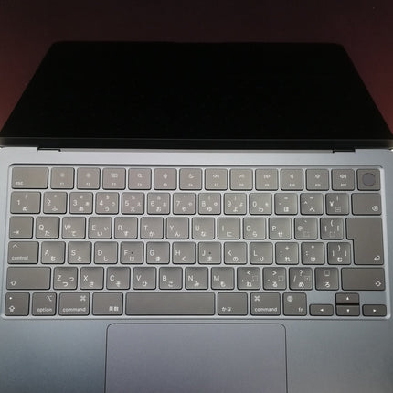 MacBook Air M2 / 13インチ / 2022 / 8GB / 256GB / ミッドナイト / ランク:A / MLY33J/A / A2681 【中古品管理番号:41148】