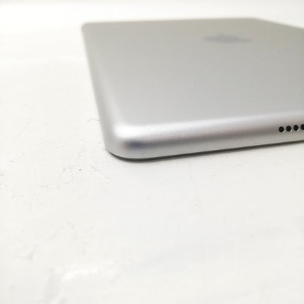 iPad 第7世代 Wi-Fi / 10.2インチ / 2019 / 32GB / シルバー / ランク:C / MW752J/A / A2197 【中古品管理番号:41160】