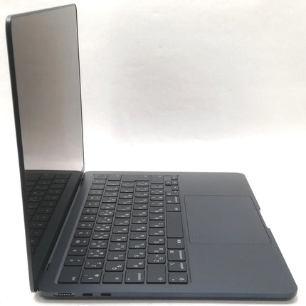 MacBook Air M2 / 13インチ / 2022 / 8GB / 256GB / ミッドナイト / ランク:B / MLY33J/A / A2681 【中古品管理番号:41168】