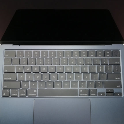 MacBook Air M2 / 13インチ / 2022 / 8GB / 512GB / ミッドナイト / ランク:B / MLY33J/A / A2681 【中古品管理番号:41169】