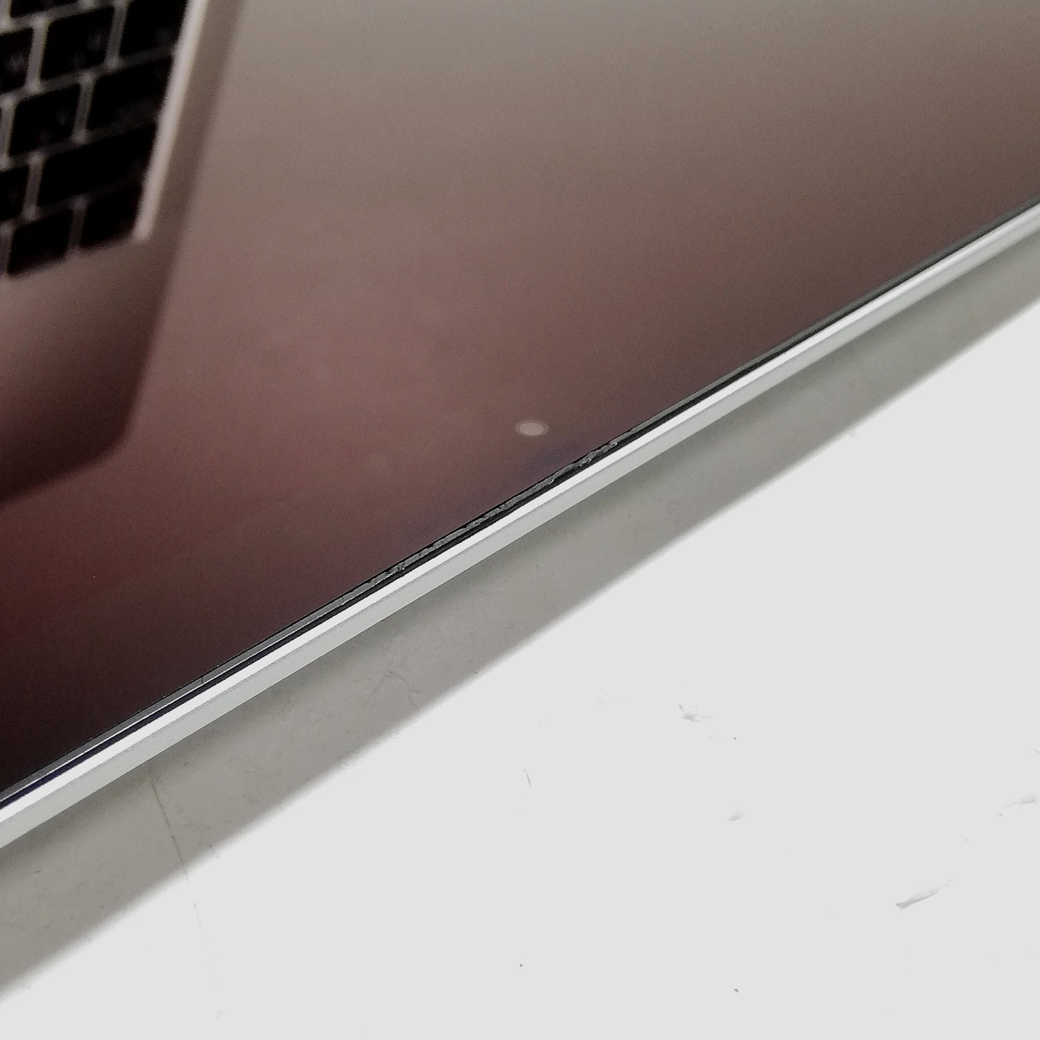 MacBook 中古 販売】MacBook Pro Touch Bar / 13インチ / 2020 / 16GB