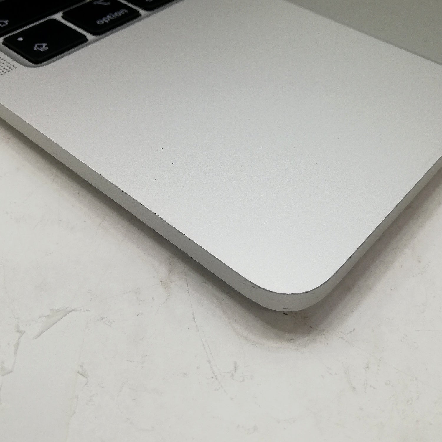 MacBook 中古 販売】MacBook Pro M1 / 13インチ / Mid2020 / 8GB MacBook 中古 販売】MacBook Pro M1 / 13インチ / Mid2020 / 8GB