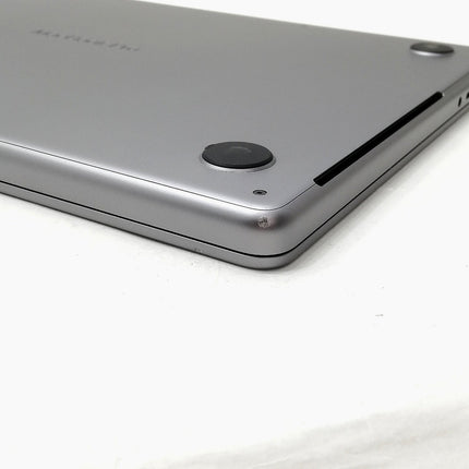 MacBook Pro M1 Pro / 14インチ / 2021 / 16GB / 1TB / スペースグレイ / ランク:C / MKGQ3J/A / 【中古品管理番号:41183】