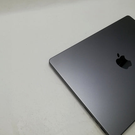 MacBook Pro M1 Pro / 14インチ / 2021 / 16GB / 1TB / スペースグレイ / ランク:C / MKGQ3J/A / 【中古品管理番号:41183】