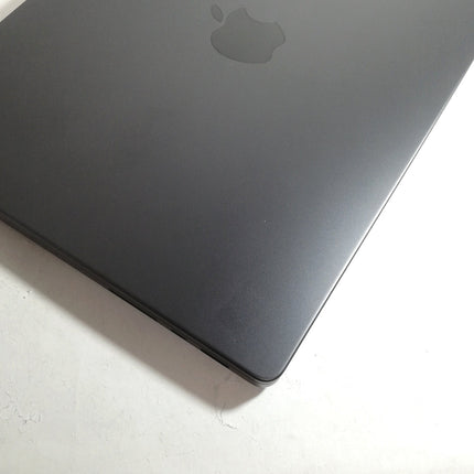 MacBook Pro M4 / 14インチ / 2024 / 16GB / 512GB / スペースブラック / ランク:A / MW2U3J/A / 【中古品管理番号:41185】