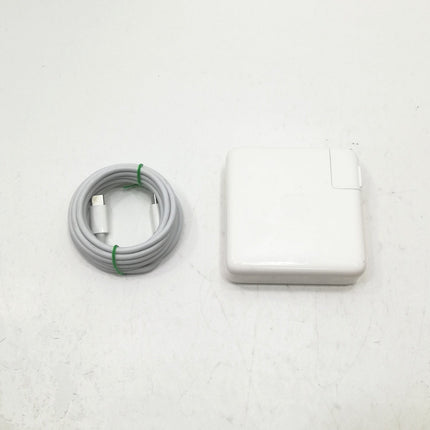 【週末限定特価】MacBook Pro Touch Bar / 16インチ / 2019 / 16GB / 1TB / シルバー / ランク:C / MVVM2J/A / 【中古品管理番号:41221】