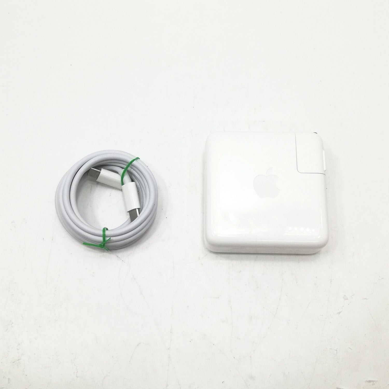 MacBook 中古 販売】MacBook Pro M2 / 13インチ / 2022 / 8GB / 256GB