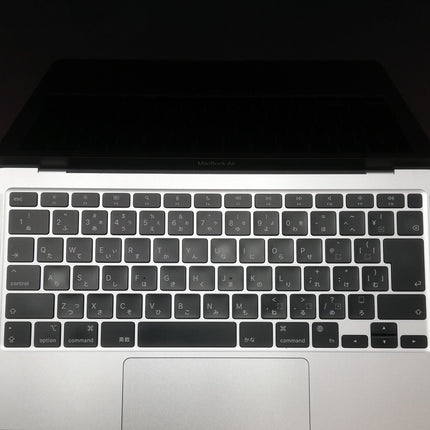 【販売強化プライス！】MacBook Air M1 / 13インチ / 2020 / 8GB / 512GB / シルバー / ランク:C / MGNA3J/A / A2337 【中古品管理番号:41251】