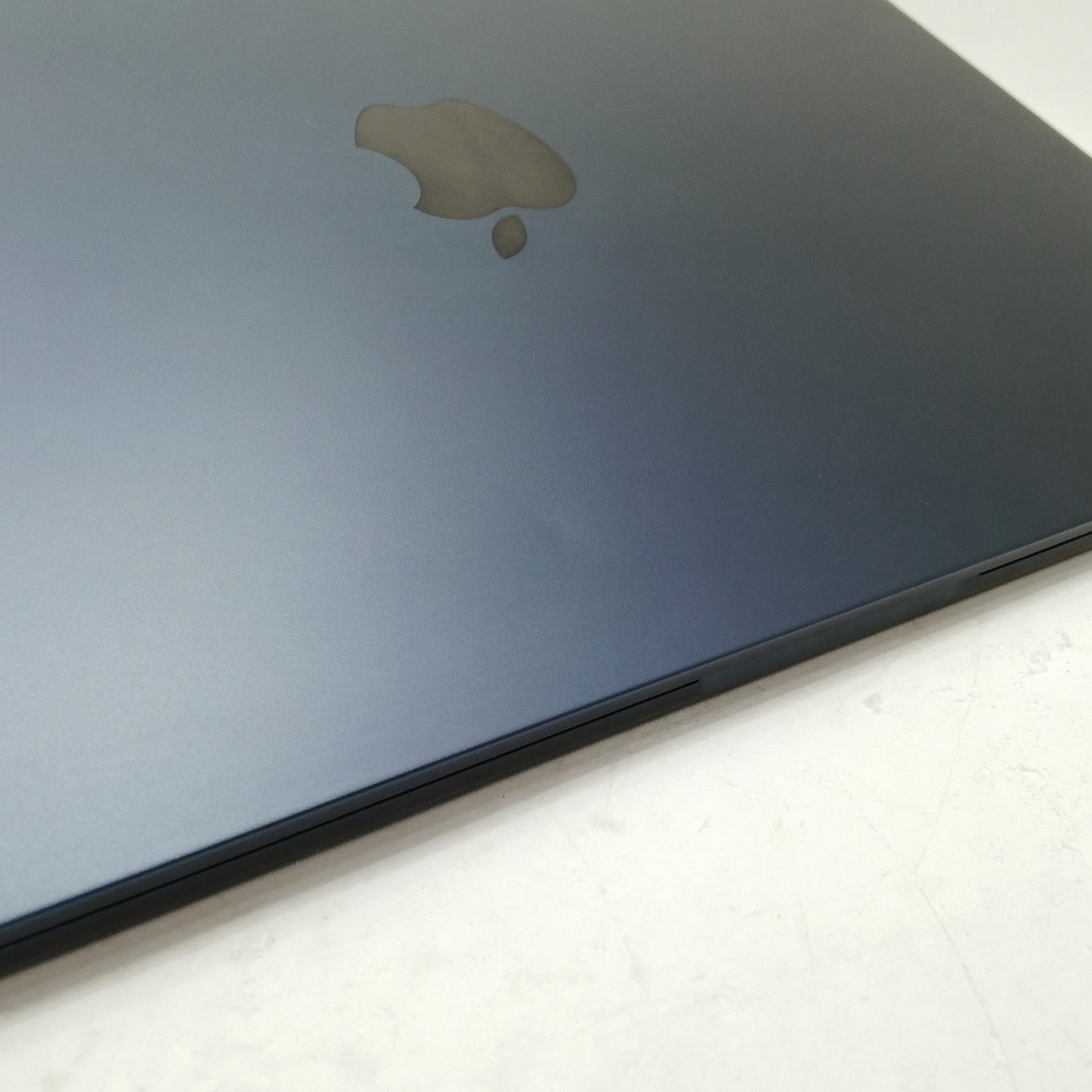 MacBook 中古 販売】MacBook Air M4 / 13インチ / 2025 / 16GB / 256GB