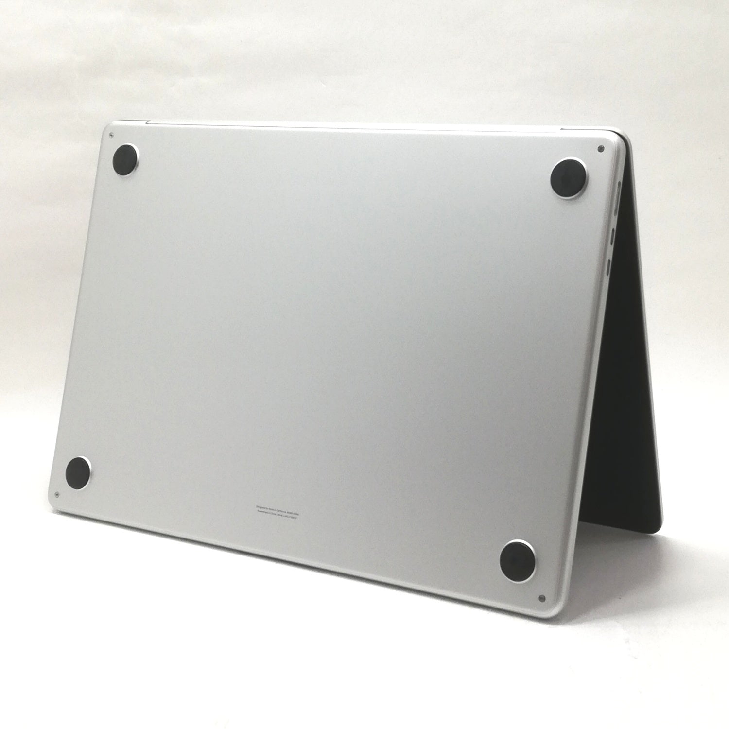「中古品」MacBook Air シルバー MacBook 中古 販売】MacBook Air M2 / 15インチ / 2023 / 8GB / 256GB