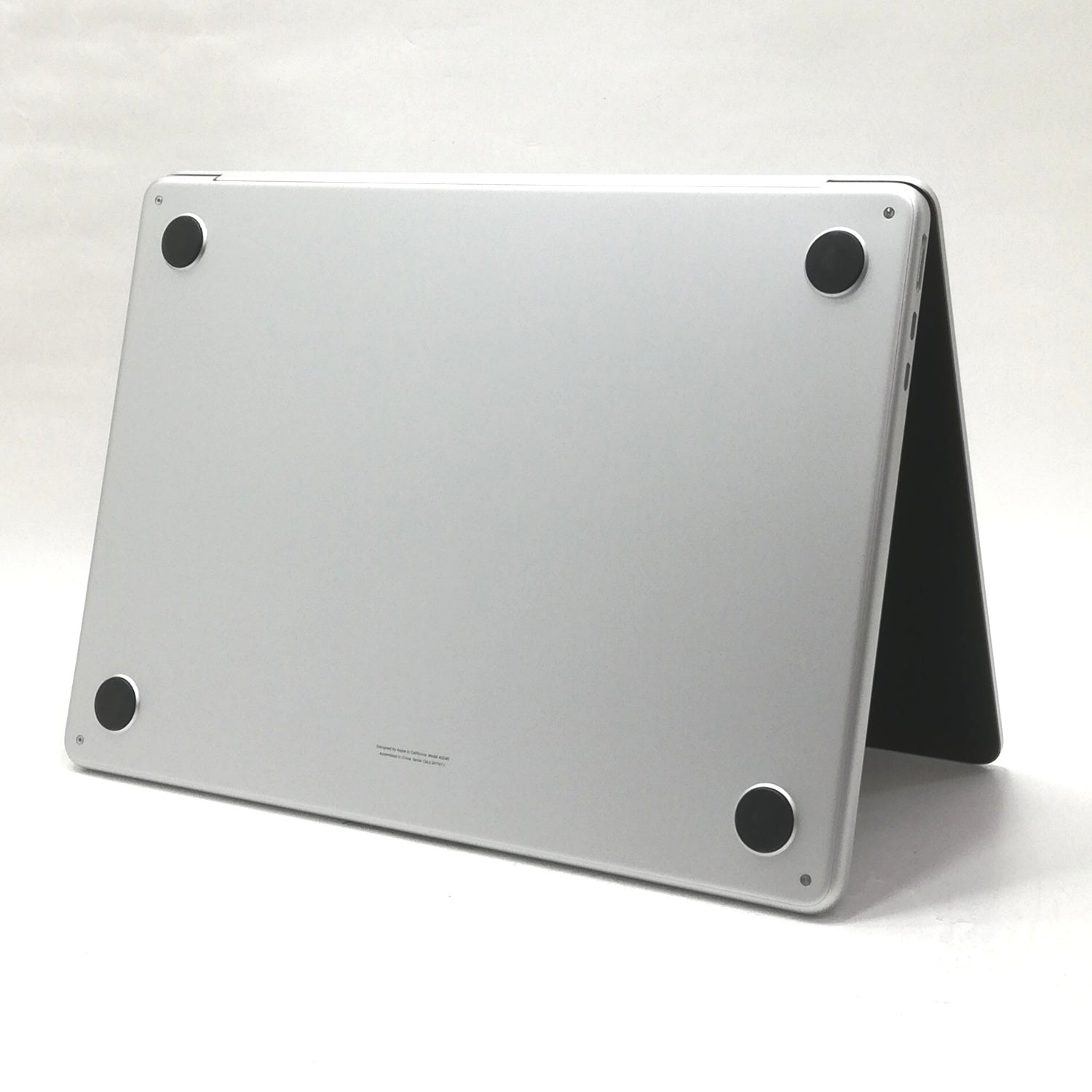 MacBook 中古 販売】MacBook Air M4 / 13インチ / 2025 / 16GB / 256GB