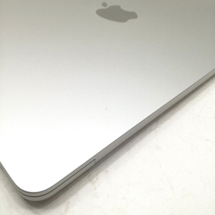 MacBook Air M2 / 13インチ / 2022 / 8GB / 512GB / シルバー / ランク:B / MLY03J/A / 【中古品管理番号:41314】