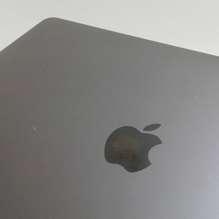 MacBook Air M1 / 13インチ / Mid2020 / 8GB / 512GB / スペースグレイ / ランク:C / MGN73J/A / 【中古品管理番号:41326】