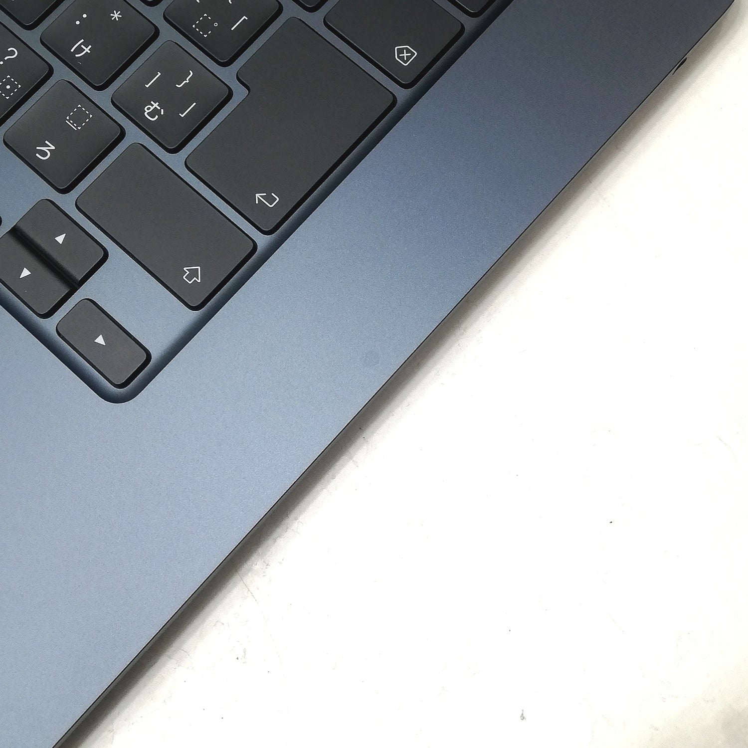 MacBook 中古 販売】MacBook Air M2 / 15インチ / 2023 / 8GB / 256GB MacBook 中古 販売】MacBook Air M2 / 15インチ / 2023 / 8GB / 256GB