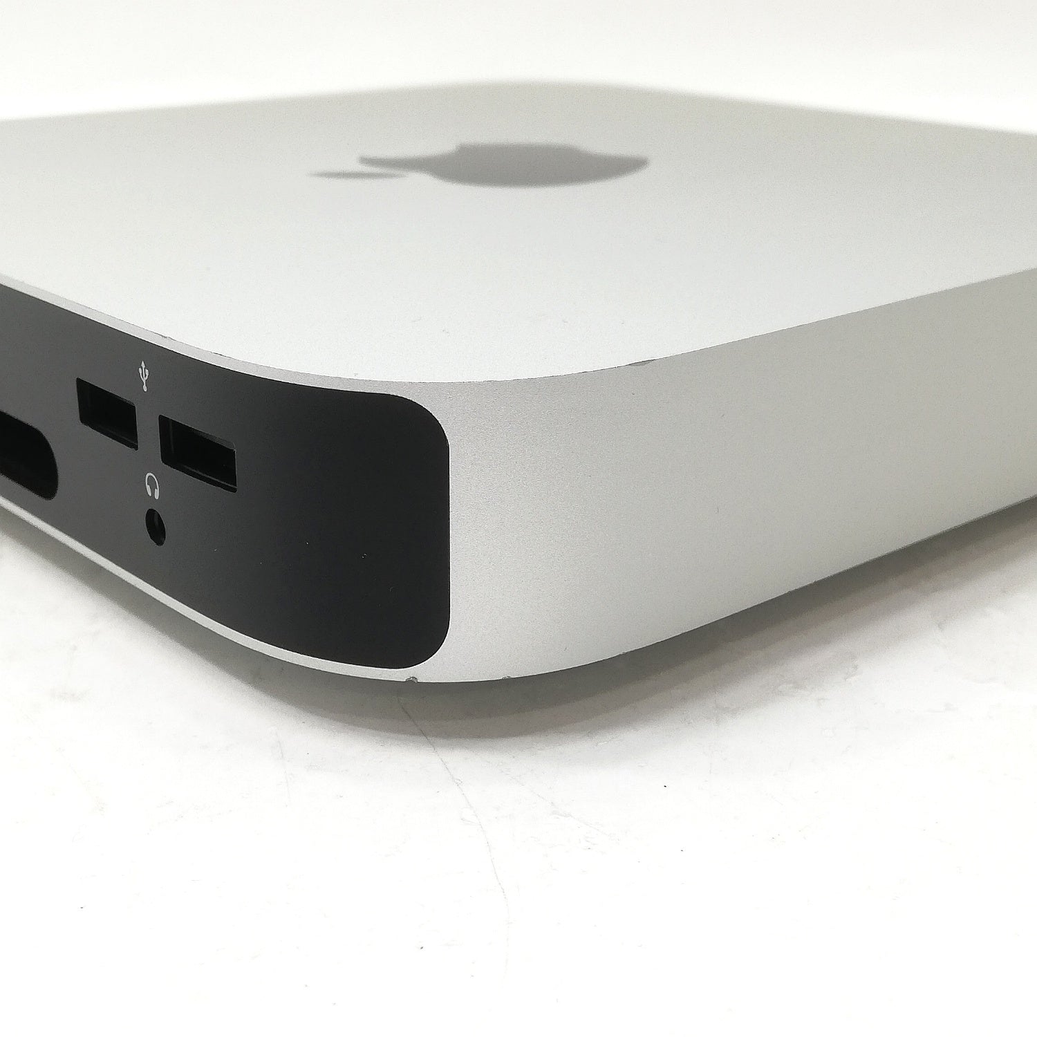 Mac 中古 販売】Mac mini M2 / 2023 / 8GB / 256GB / シルバー