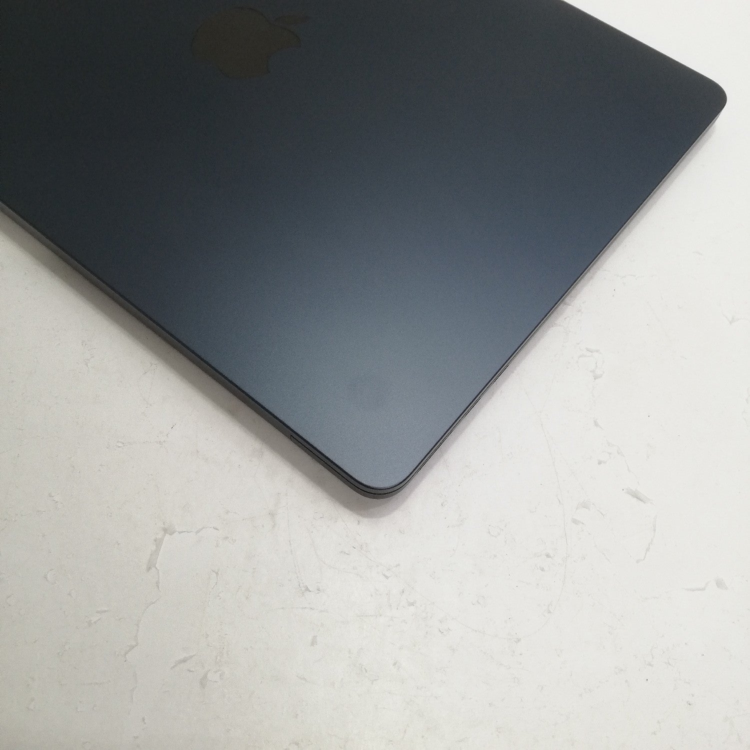 MacBook 中古 販売】MacBook Air M2 / 13インチ / 2022 / 8GB / 256GB