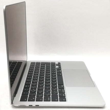 MacBook Air M2 / 13インチ / 2022(2024) / 16GB / 256GB / シルバー / ランク:A / MC7V4J/A / 【中古品管理番号:41345】