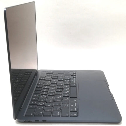 MacBook Air M4 / 13インチ / 2025 / 16GB / 256GB / ミッドナイト / ランク:A / MW123J/A / 【中古品管理番号:41355】